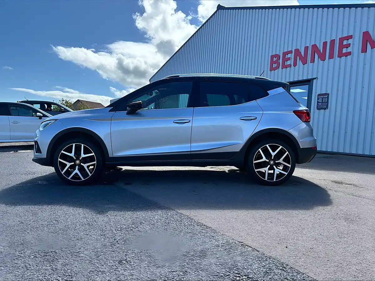 Used 2019 SEAT Arona Fr Sport Silver - Interior and Exterior details 9