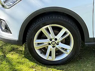 Used 2019 SEAT Arona Fr White - Interior and Exterior details 11