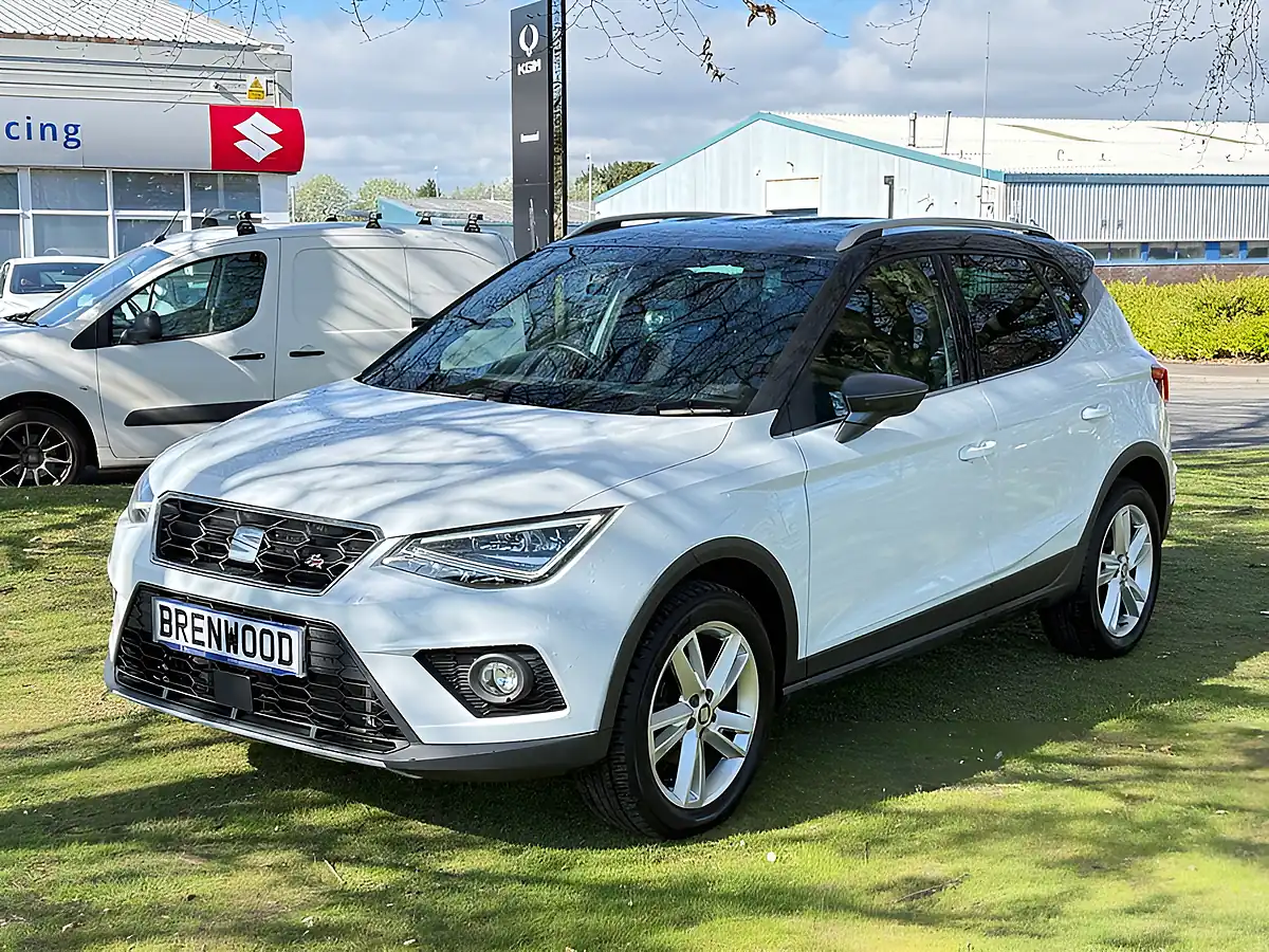 Used 2019 SEAT Arona Fr White - Interior and Exterior details 4