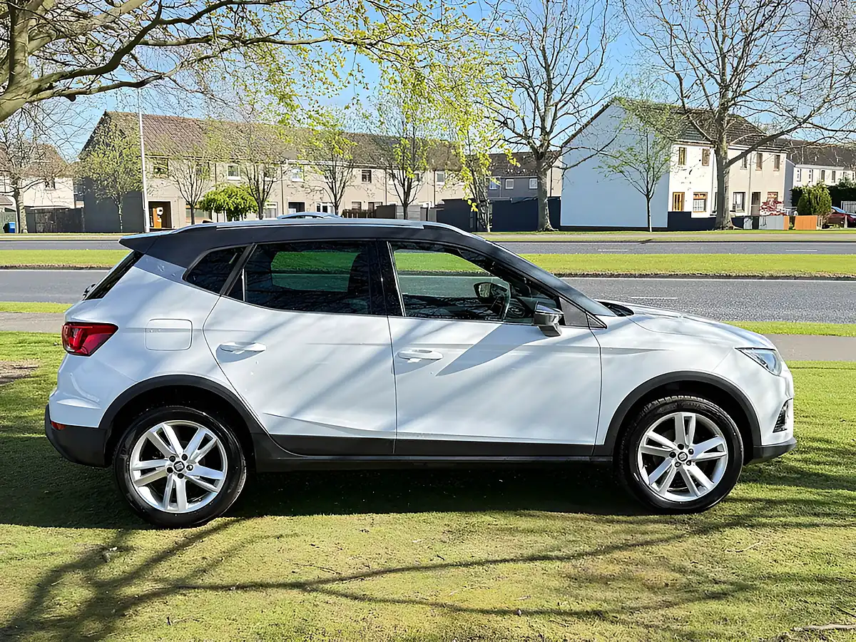 Used 2019 SEAT Arona Fr White - Interior and Exterior details 7