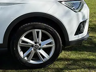 Used 2019 SEAT Arona Fr White - Interior and Exterior details 8