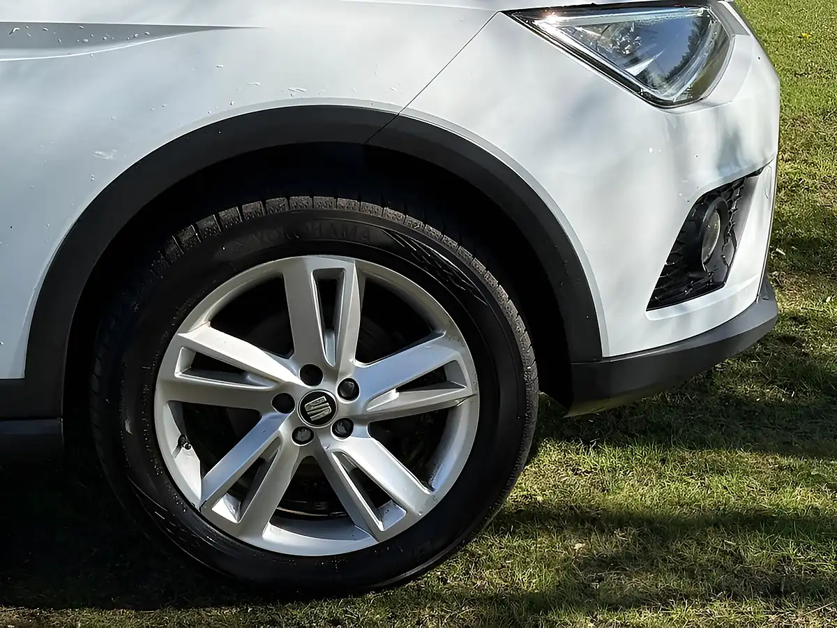 Used 2019 SEAT Arona Fr White - Interior and Exterior details 8