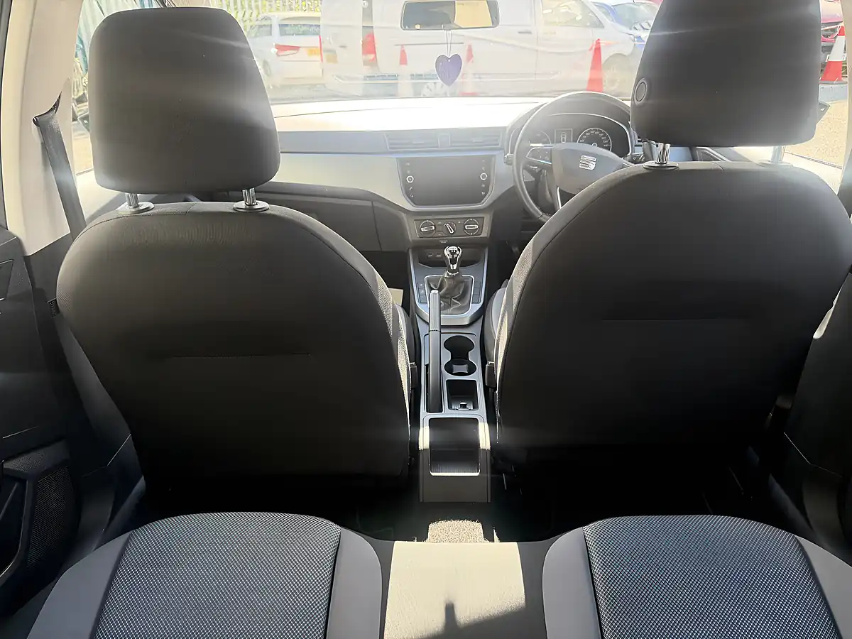 Used 2019 SEAT Arona Se Technology Black - Interior and Exterior details 11