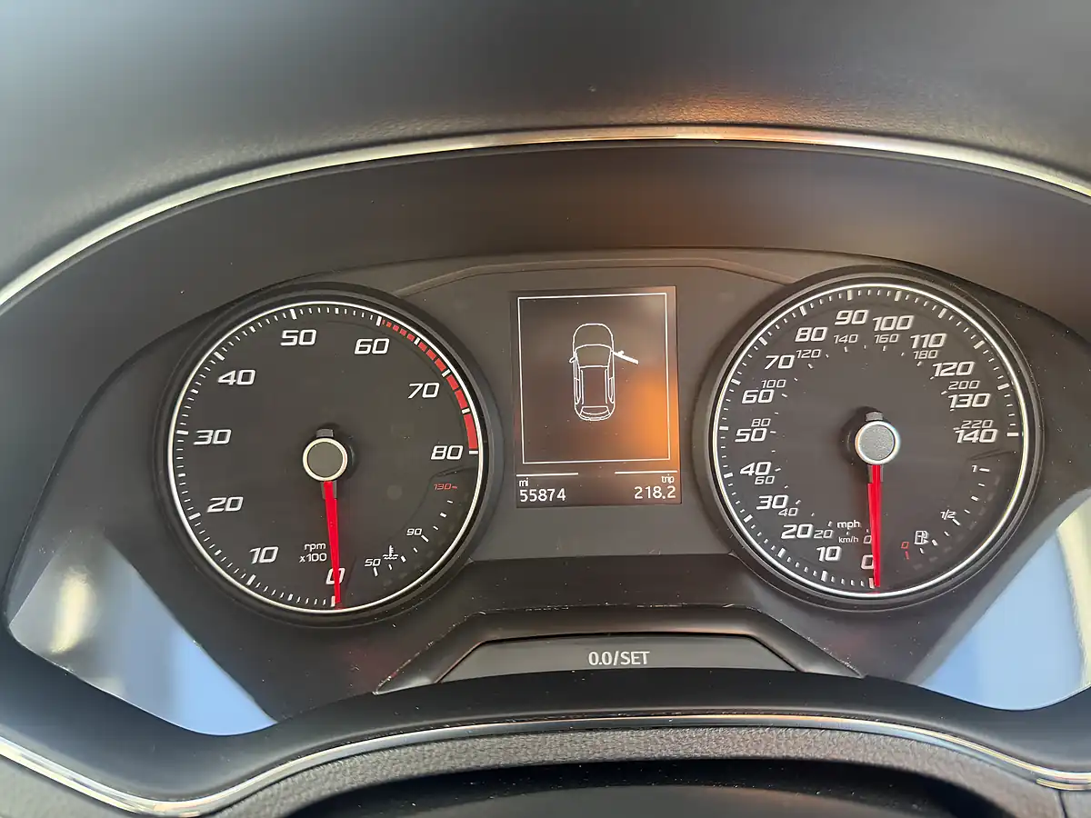 Used 2019 SEAT Arona Se Technology Black - Interior and Exterior details 17