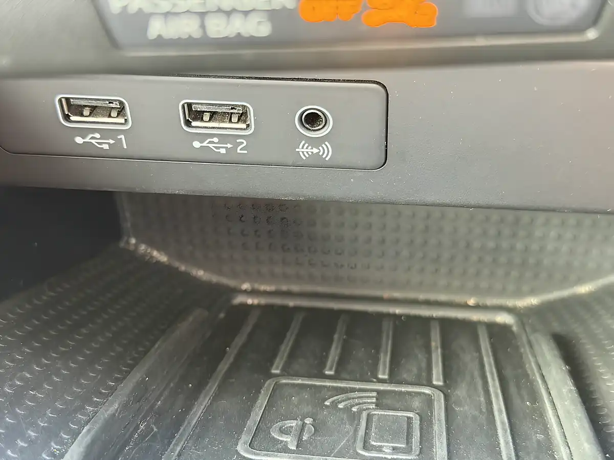 Used 2019 SEAT Arona Se Technology Black - Interior and Exterior details 19