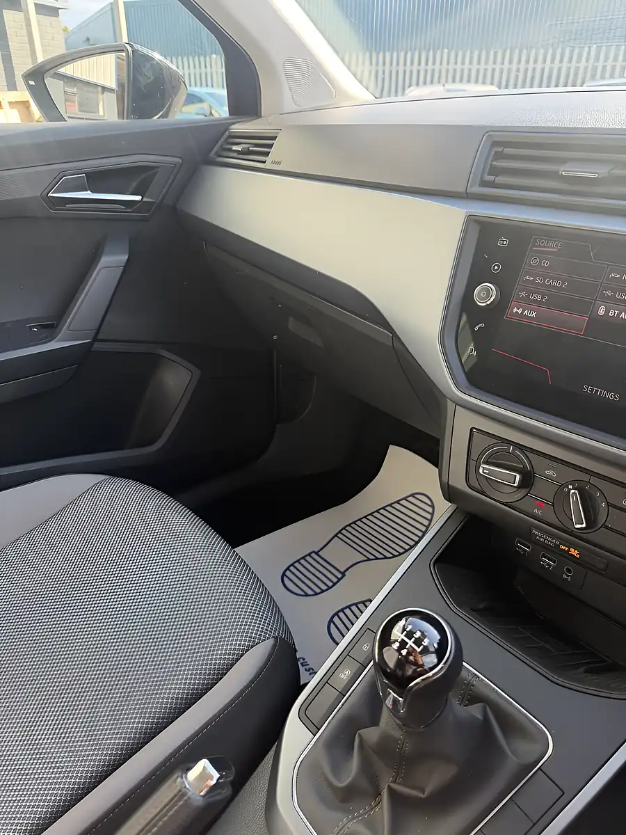 Used 2019 SEAT Arona Se Technology Black - Interior and Exterior details 20