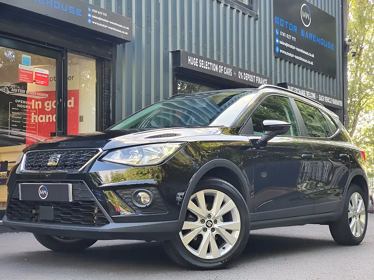 Used 2019 SEAT Arona Se Technology Lux Black - Front View