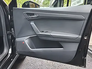 Used 2019 SEAT Arona Se Technology Lux Black - Interior and Exterior details 10