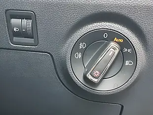 Used 2019 SEAT Arona Se Technology Lux Black - Interior and Exterior details 16