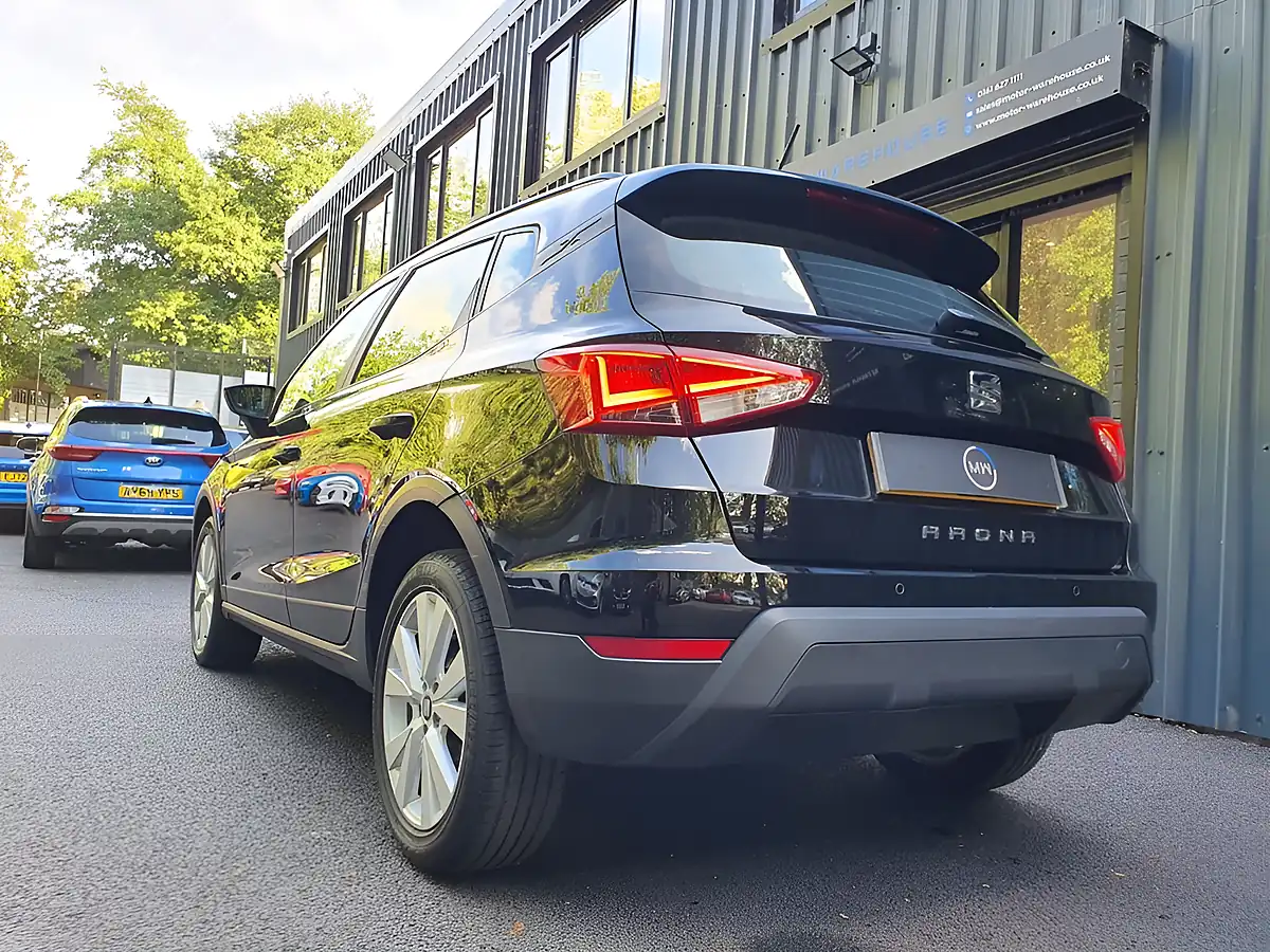 Used 2019 SEAT Arona Se Technology Lux Black - Interior and Exterior details 2