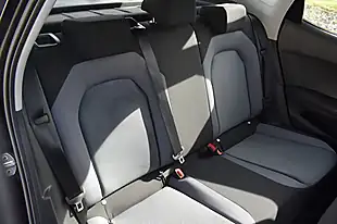 Used 2019 SEAT Arona Se Technology Lux Midnight Black - Interior and Exterior details 12