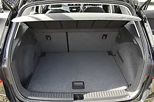 Used 2019 SEAT Arona Se Technology Lux Midnight Black - Interior and Exterior details 17