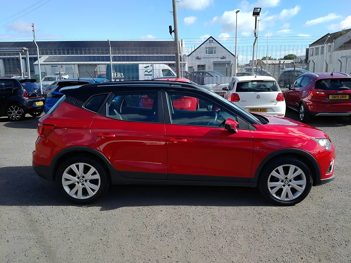 Used 2019 SEAT Arona Se Technology Lux Red - Interior and Exterior details 7