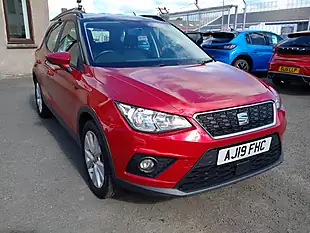Used 2019 SEAT Arona Se Technology Lux Red - Interior and Exterior details 9
