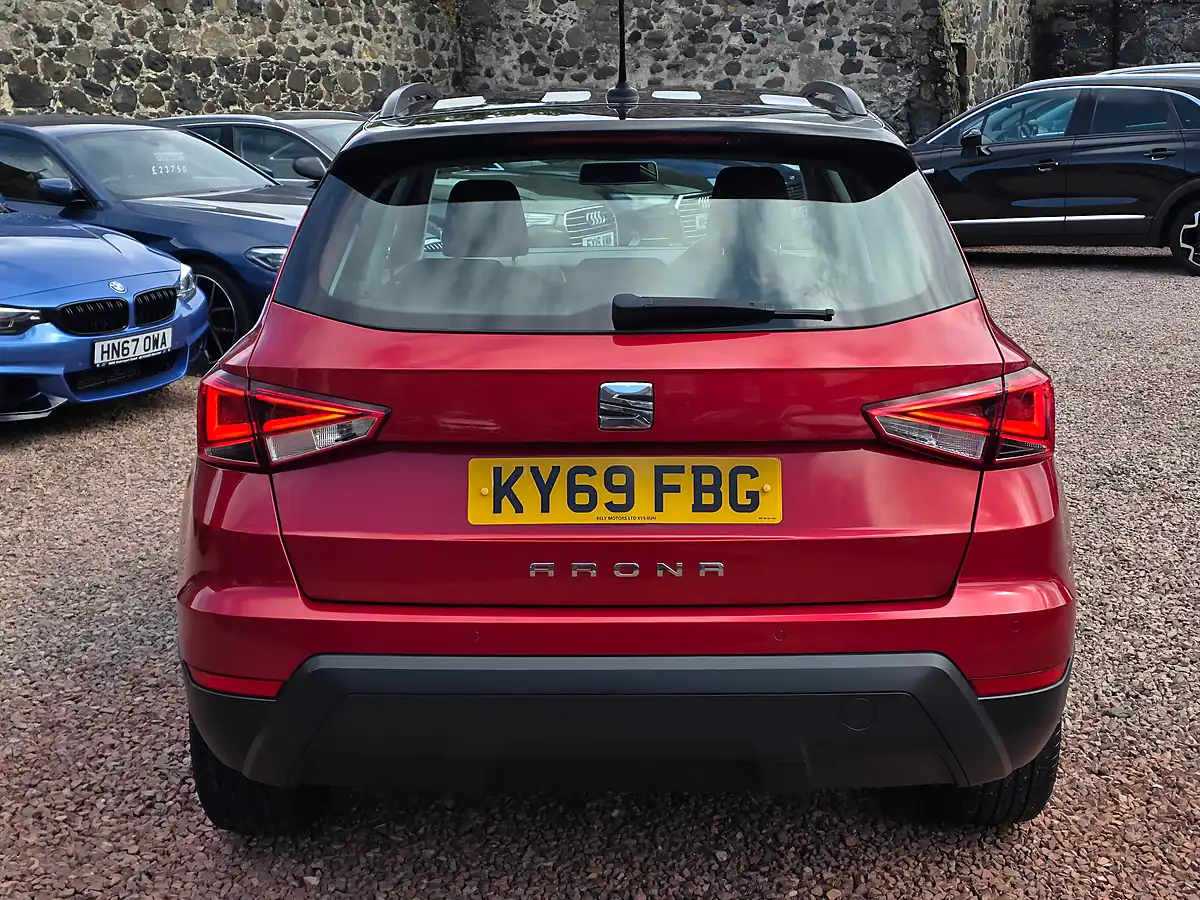 Used 2019 SEAT Arona Se Technology Lux Red - Interior and Exterior details 17