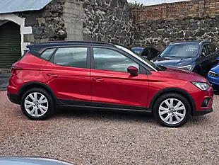 Used 2019 SEAT Arona Se Technology Lux Red - Interior and Exterior details 19