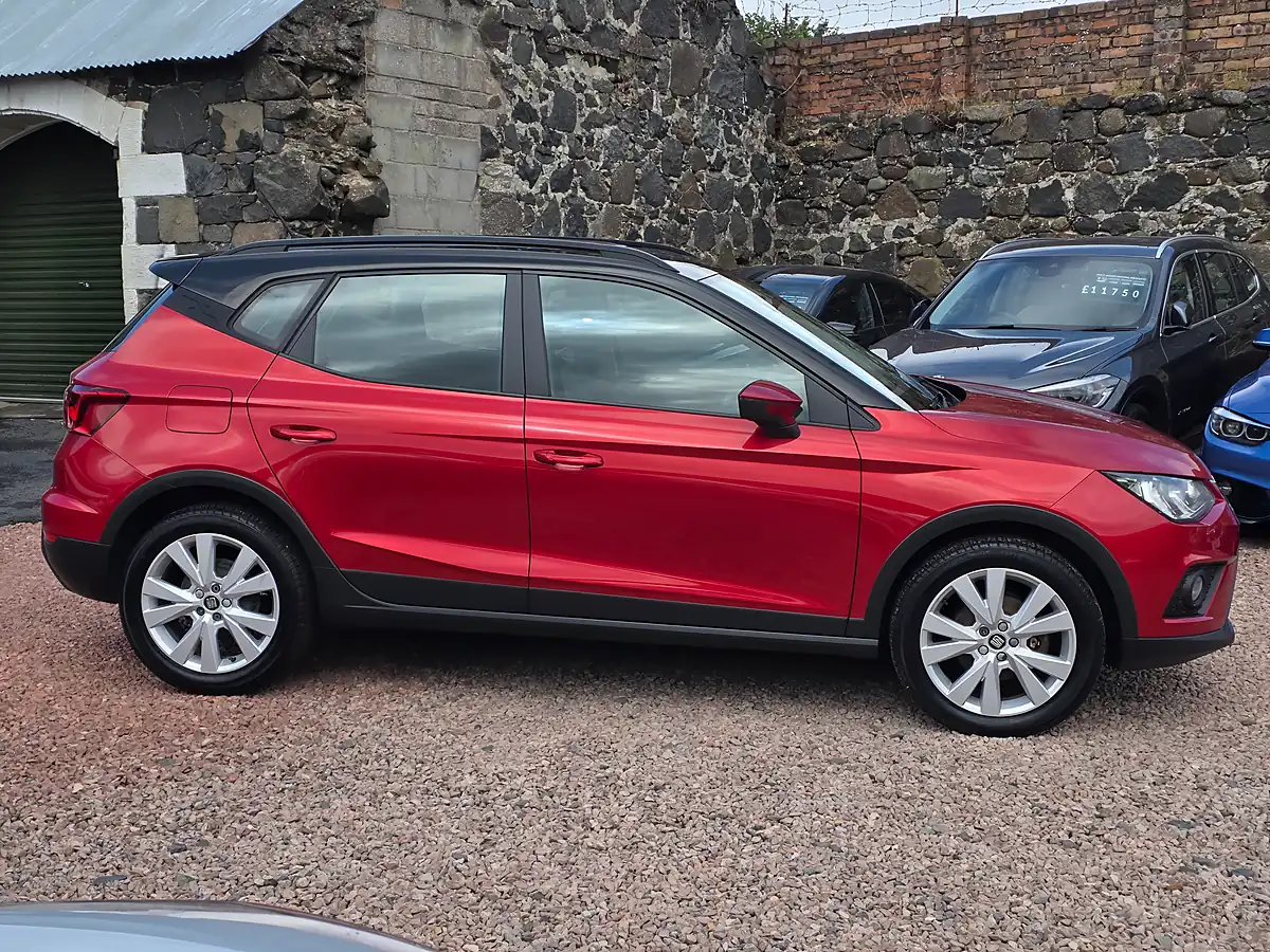 Used 2019 SEAT Arona Se Technology Lux Red - Interior and Exterior details 19