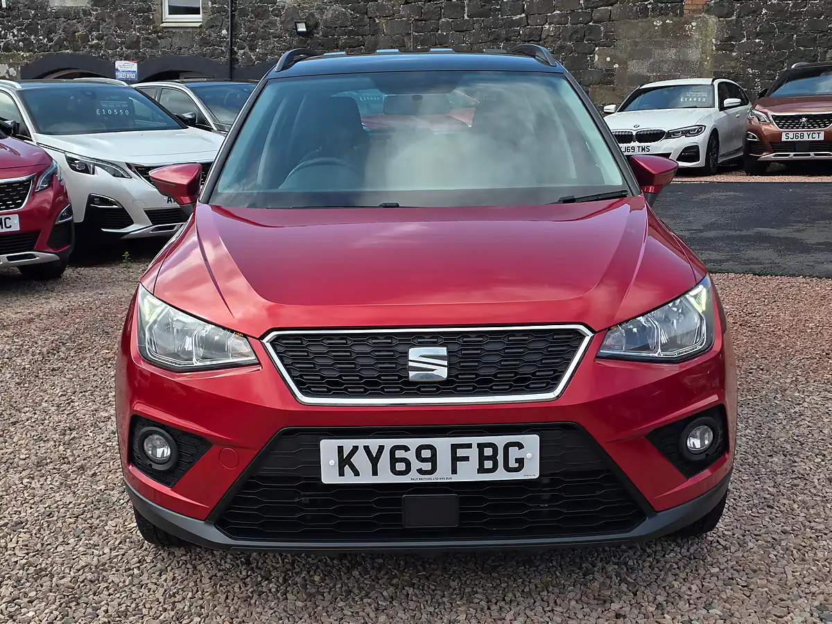 Used 2019 SEAT Arona Se Technology Lux Red - Interior and Exterior details 3