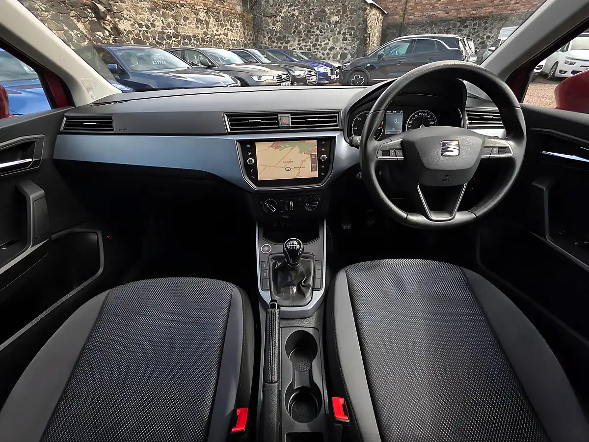 Used 2019 SEAT Arona Se Technology Lux Red - Interior and Exterior details 7