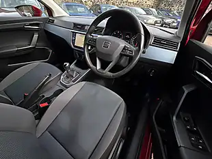 Used 2019 SEAT Arona Se Technology Lux Red - Interior and Exterior details 8