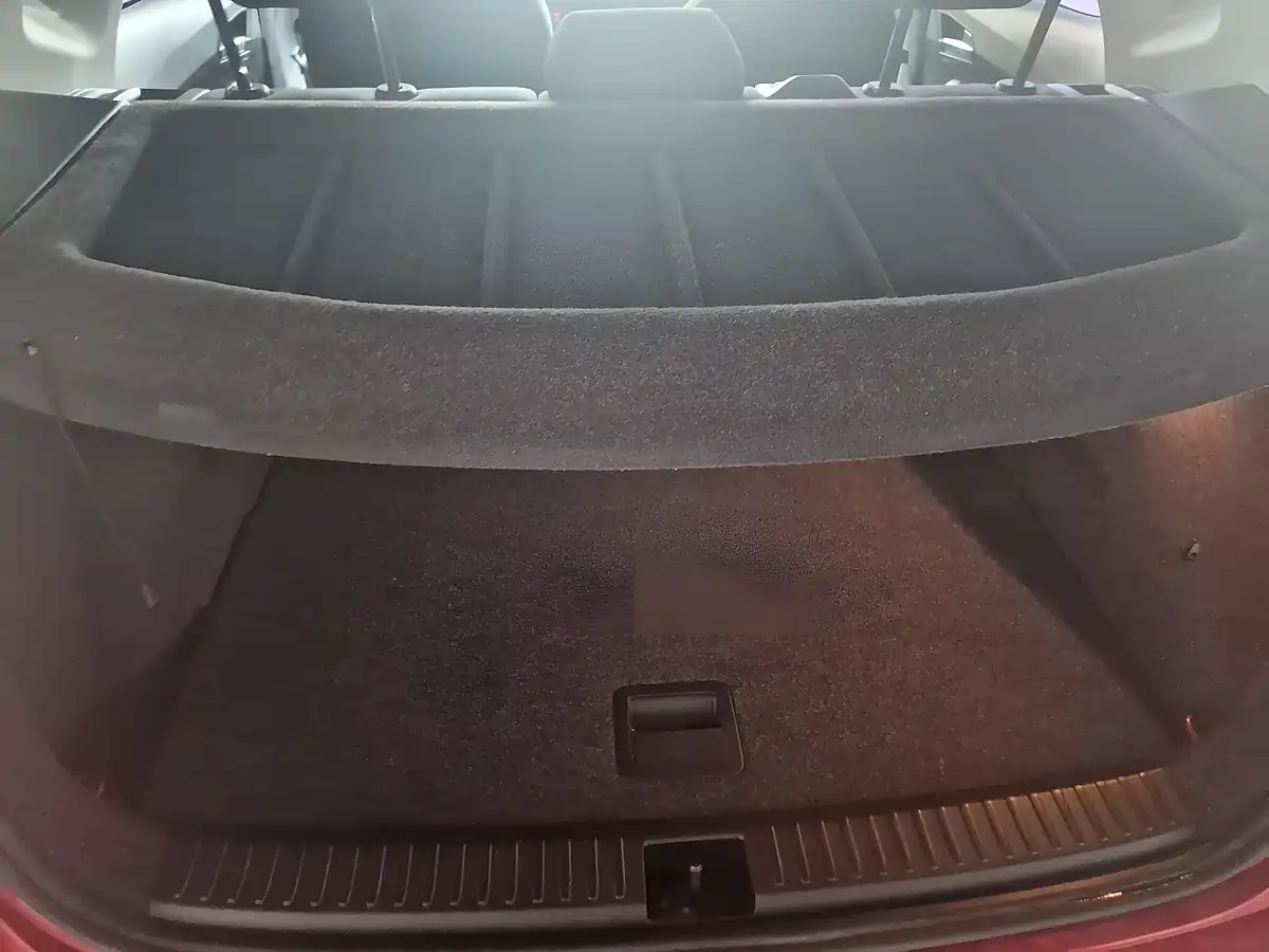 Used 2019 SEAT Arona Se Technology Lux Red - Interior and Exterior details 10