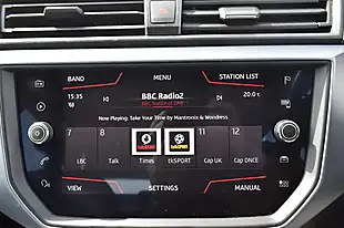 Used 2019 SEAT Arona Se Technology Lux Silver - Interior and Exterior details 19