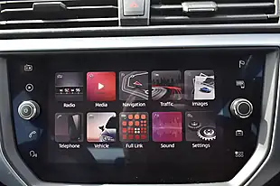 Used 2019 SEAT Arona Se Technology Lux Silver - Interior and Exterior details 20