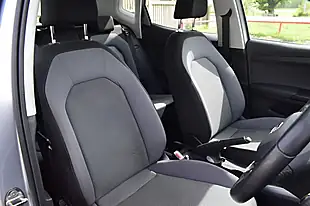 Used 2019 SEAT Arona Se Technology Lux Silver - Interior and Exterior details 8