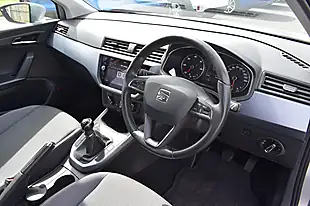 Used 2019 SEAT Arona Se Technology Lux Silver - Interior and Exterior details 9