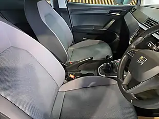 Used 2019 SEAT Arona Se Technology Lux Silver - Interior and Exterior details 10