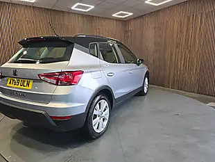 Used 2019 SEAT Arona Se Technology Lux Silver - Interior and Exterior details 3