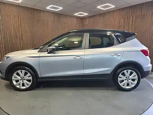 Used 2019 SEAT Arona Se Technology Lux Silver - Interior and Exterior details 6