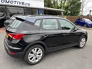 Used 2019 SEAT Arona Se Technology Midnight Black - Interior and Exterior details 17