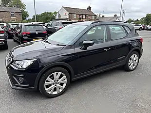 Used 2019 SEAT Arona Se Technology Midnight Black - Interior and Exterior details 8