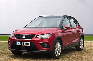 Used 2019 SEAT Arona Se Technology Red - Interior and Exterior details 3