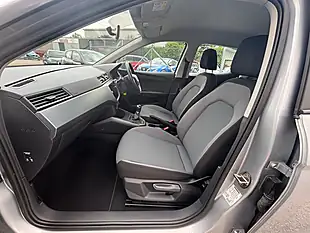 Used 2019 SEAT Arona Se Technology Silver - Interior and Exterior details 18