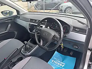 Used 2019 SEAT Arona Se Technology Silver - Interior and Exterior details 2