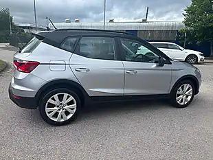 Used 2019 SEAT Arona Se Technology Silver - Interior and Exterior details 7