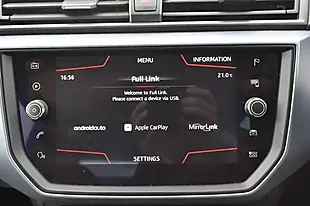 Used 2019 SEAT Arona Se Technology Silver - Interior and Exterior details 15