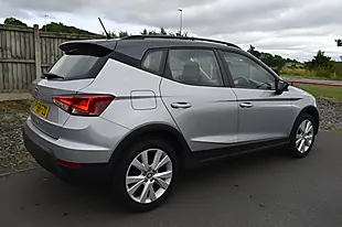 Used 2019 SEAT Arona Se Technology Silver - Interior and Exterior details 18