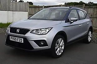 Used 2019 SEAT Arona Se Technology Silver - Interior and Exterior details 3