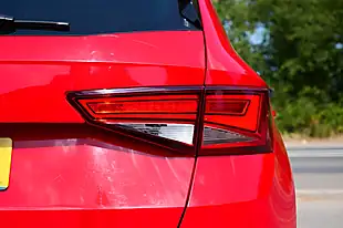 Used 2019 SEAT Ateca Fr Sport Red - Interior and Exterior details 18