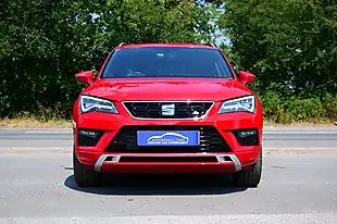 Used 2019 SEAT Ateca Fr Sport Red - Interior and Exterior details 4