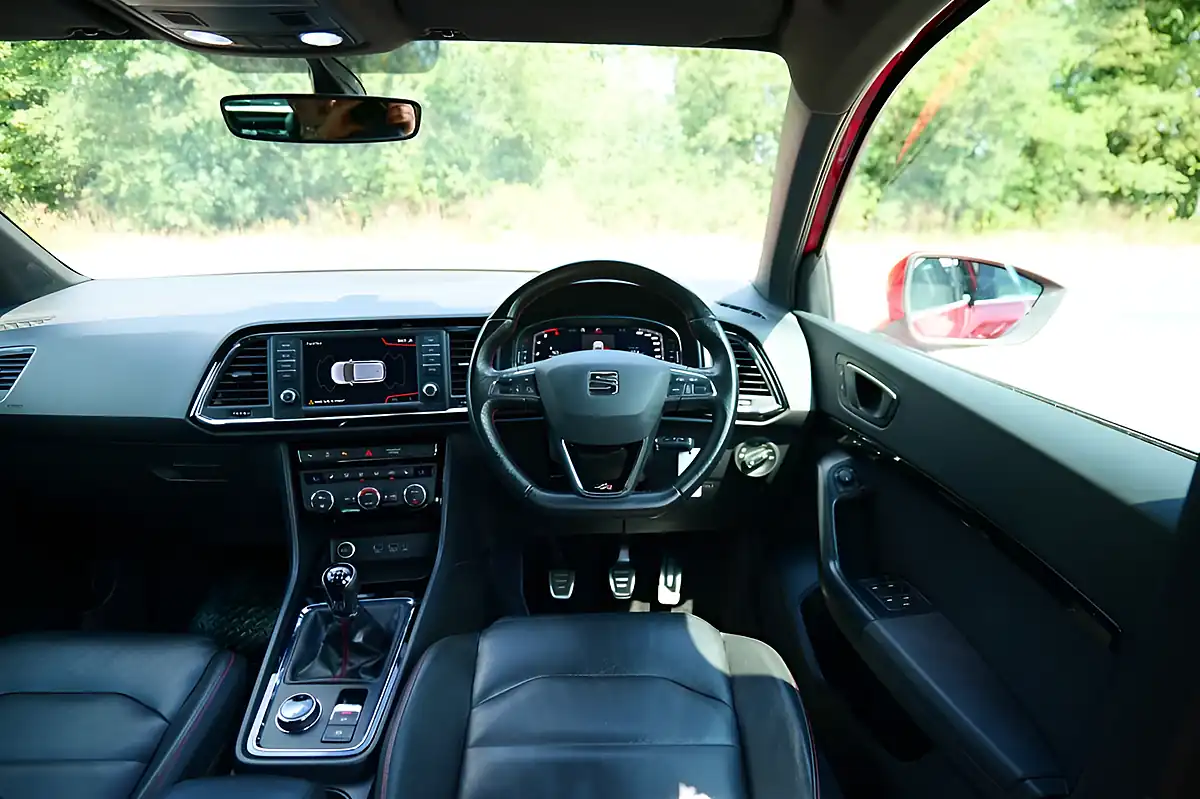 Used 2019 SEAT Ateca Fr Sport Red - Interior and Exterior details 9
