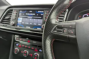 Used 2019 SEAT Ateca Fr Sport White - Interior and Exterior details 10