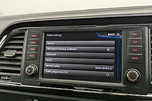 Used 2019 SEAT Ateca Fr Sport White - Interior and Exterior details 14