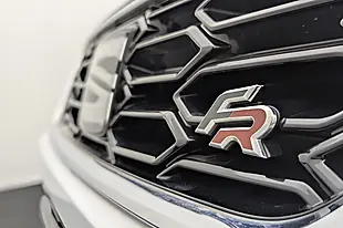 Used 2019 SEAT Ateca Fr Sport White - Interior and Exterior details 17