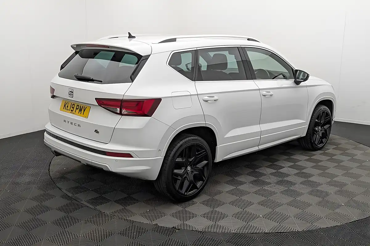 Used 2019 SEAT Ateca Fr Sport White - Interior and Exterior details 19