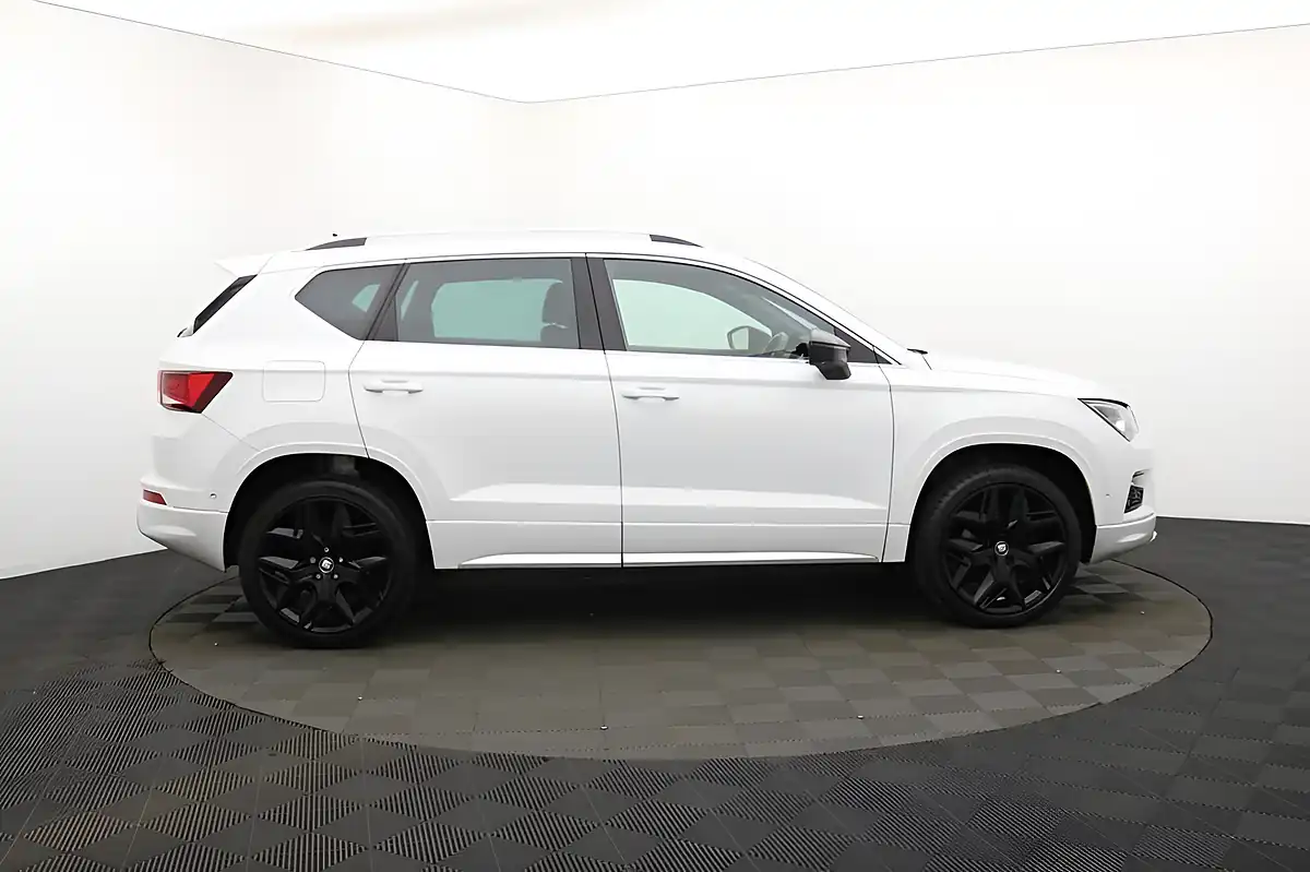 Used 2019 SEAT Ateca Fr Sport White - Interior and Exterior details 2