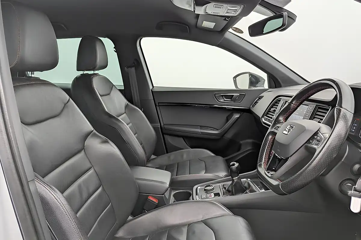 Used 2019 SEAT Ateca Fr Sport White - Interior and Exterior details 3